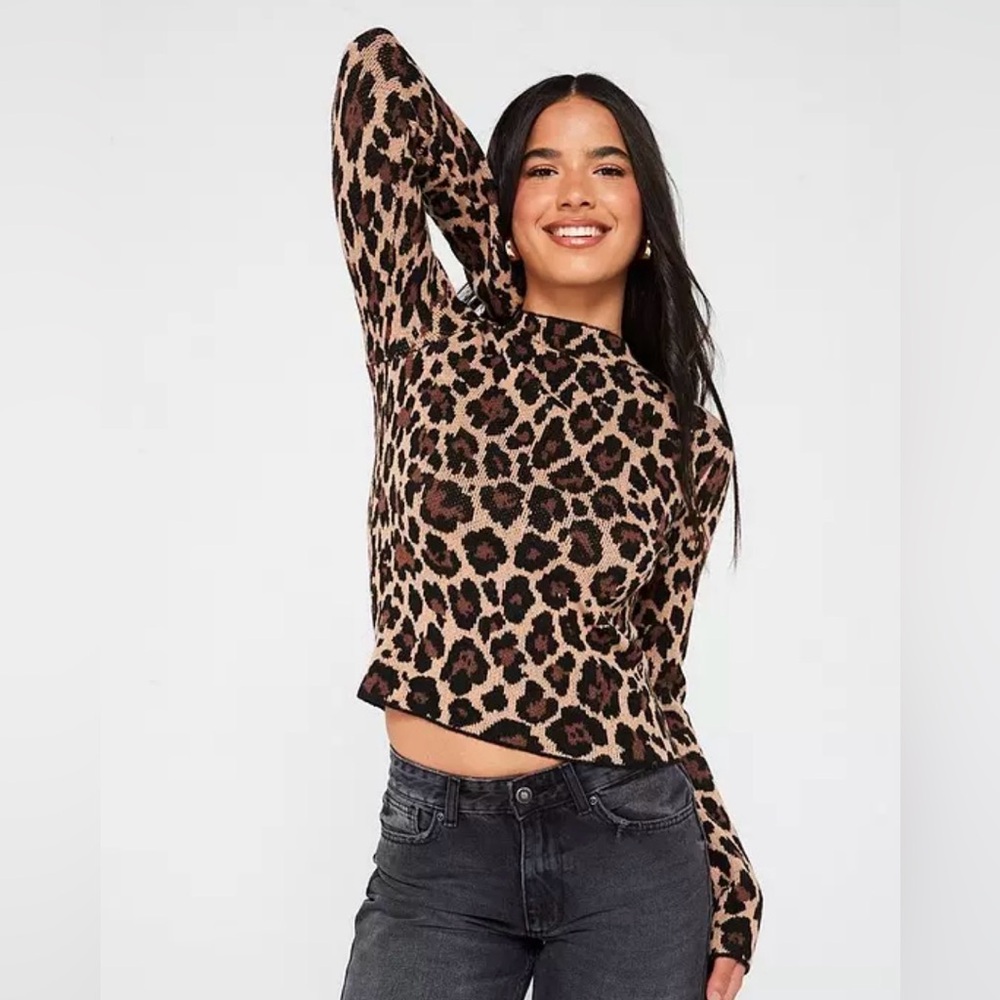 Vero Moda leopard print knitted top